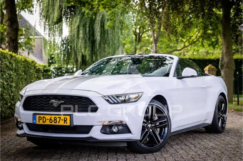 2017 Ford MUSTANG