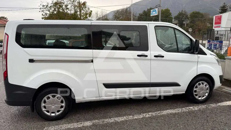 2017 Ford Tourneo