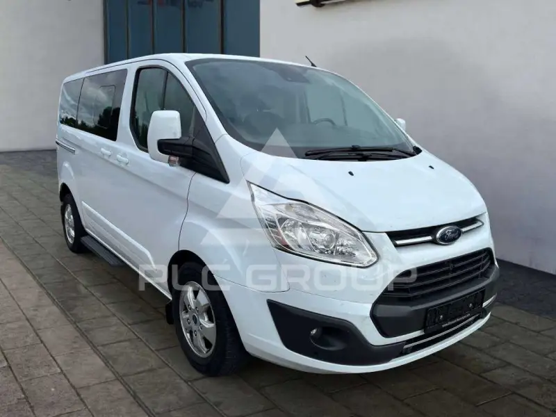 2017 Ford Tourneo