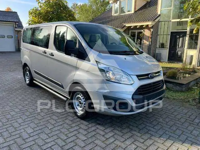 2017 Ford Tourneo