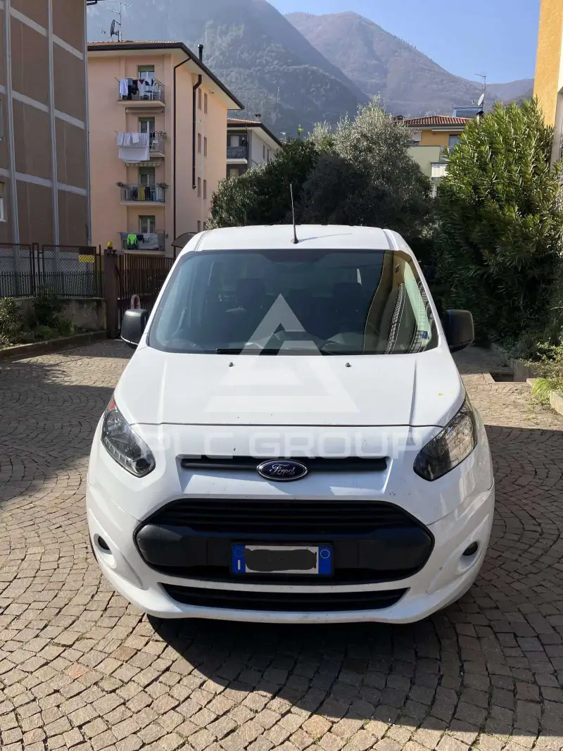 2017 Ford Tourneo