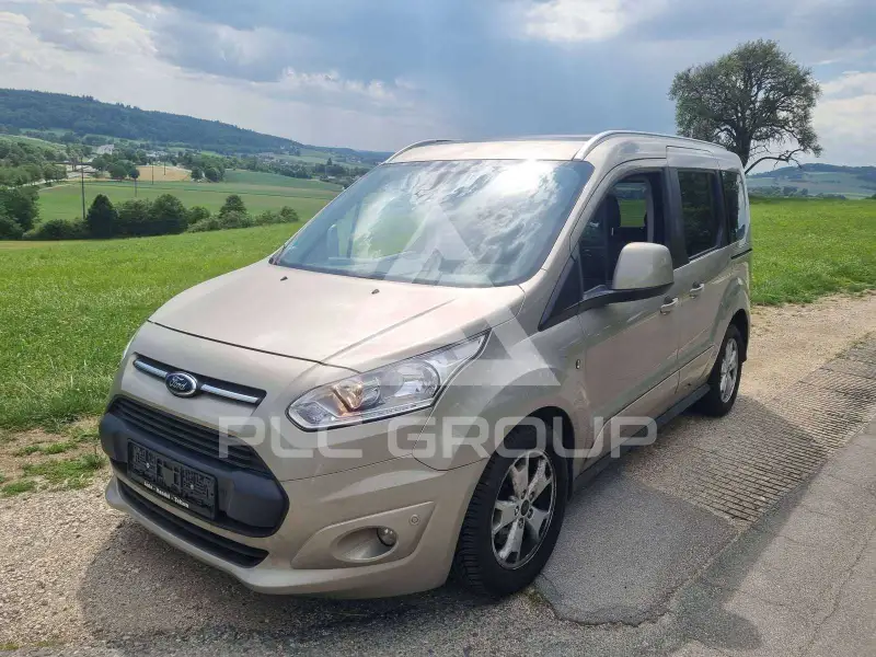 2017 Ford Tourneo