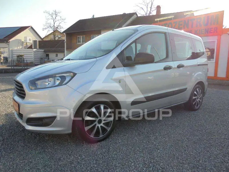 2017 Ford Tourneo
