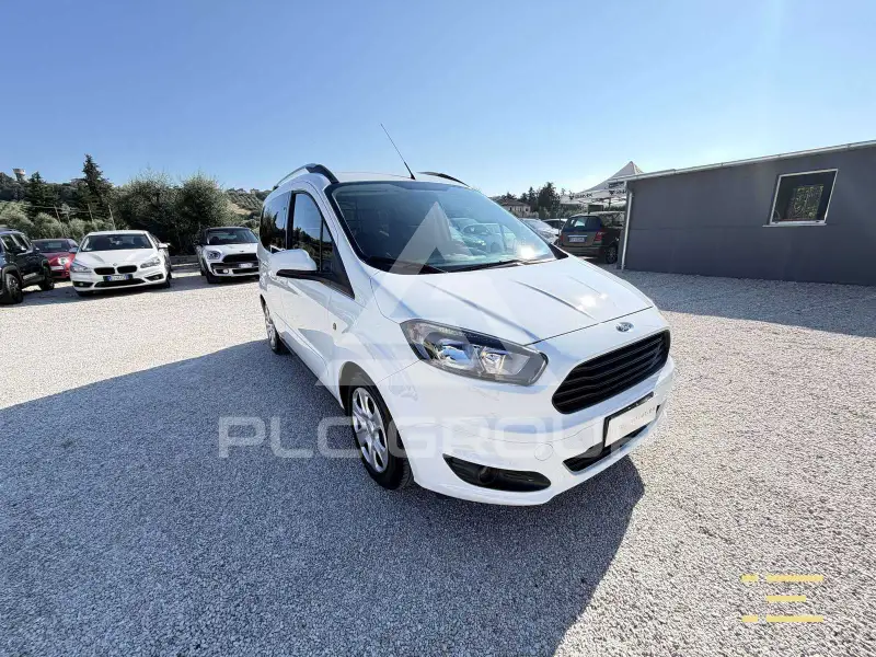 2017 Ford Tourneo