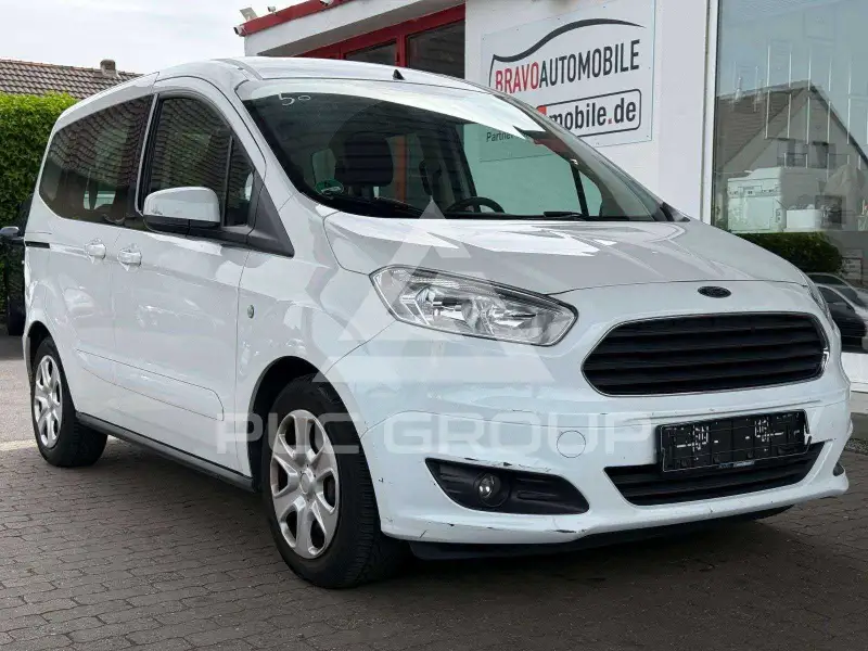 2017 Ford Tourneo