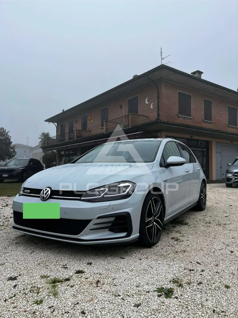 2017 Volkswagen GOLF