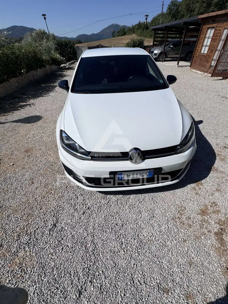 2017 Volkswagen GOLF