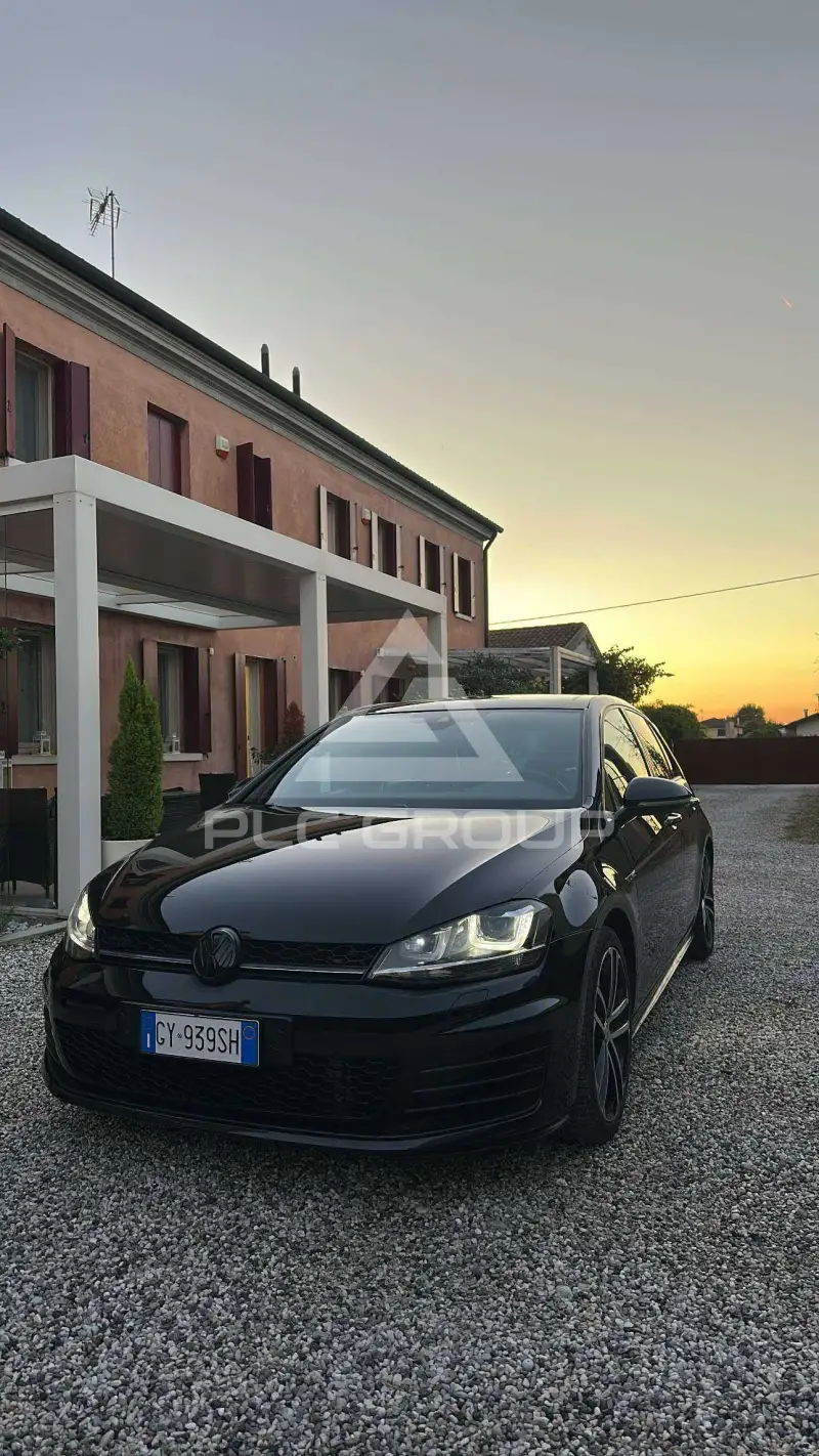 2017 Volkswagen GOLF
