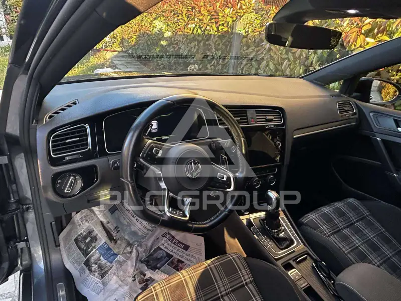 2017 Volkswagen GOLF