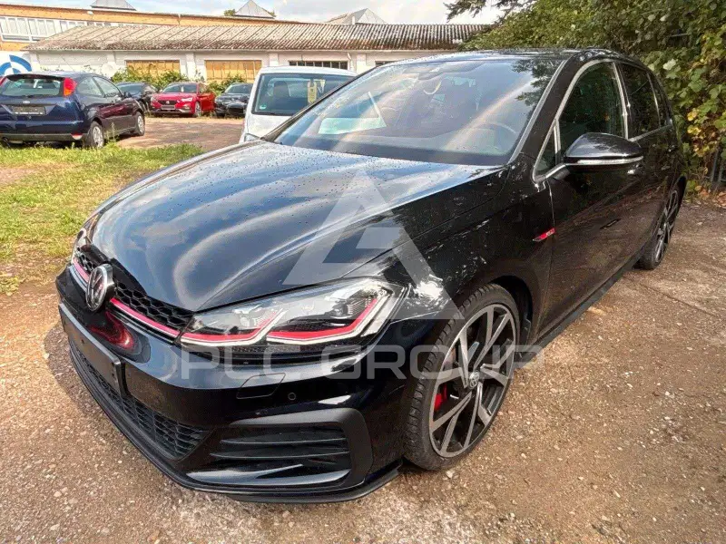 2017 Volkswagen GOLF
