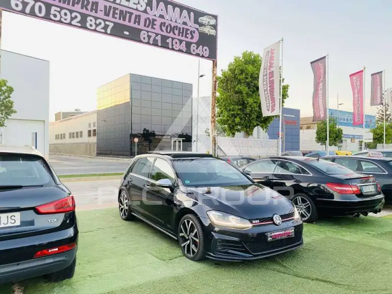 2017 Volkswagen GOLF