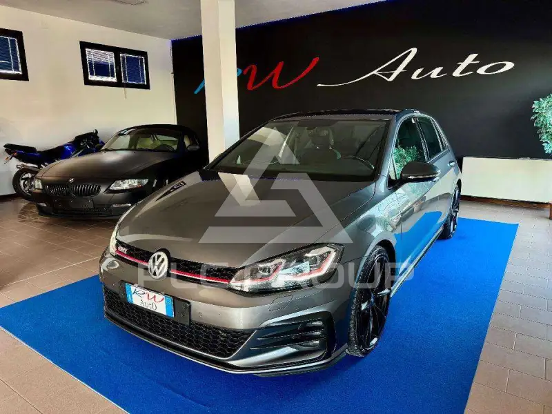 2017 Volkswagen GOLF