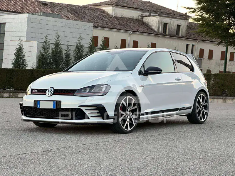 2017 Volkswagen GOLF