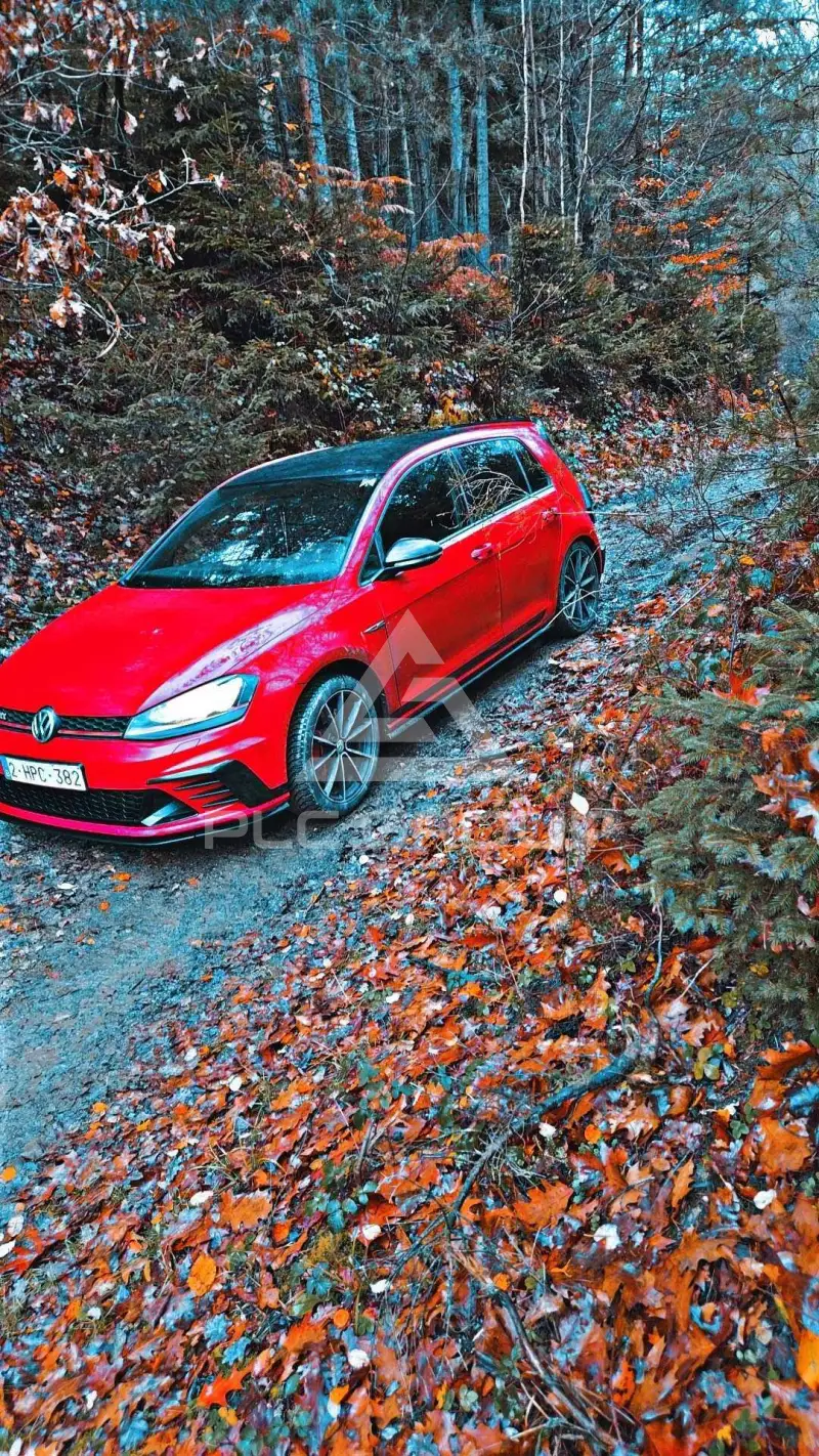 2017 Volkswagen GOLF