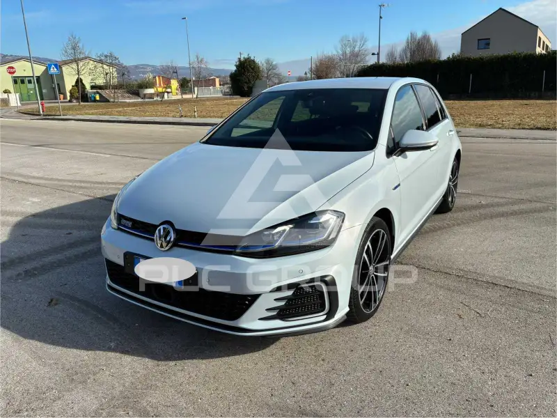 2017 Volkswagen GOLF