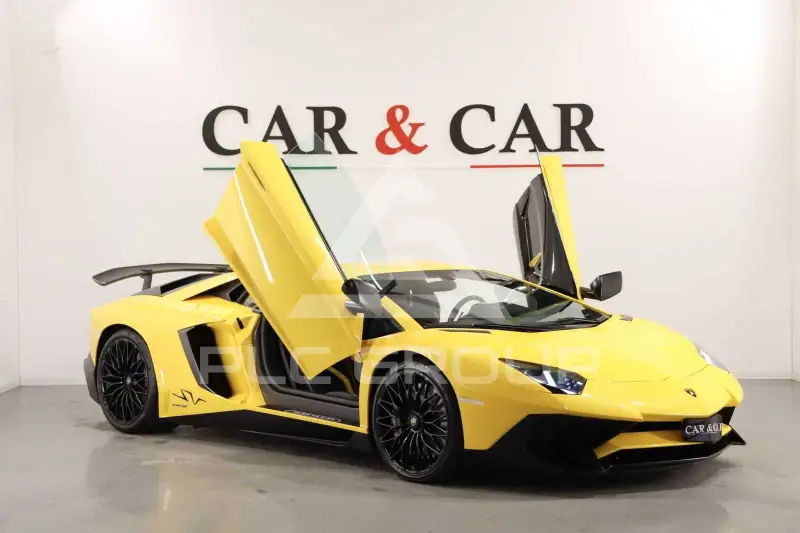 2017 Lamborghini Aventador