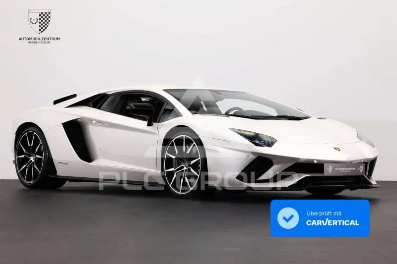 2017 Lamborghini Aventador