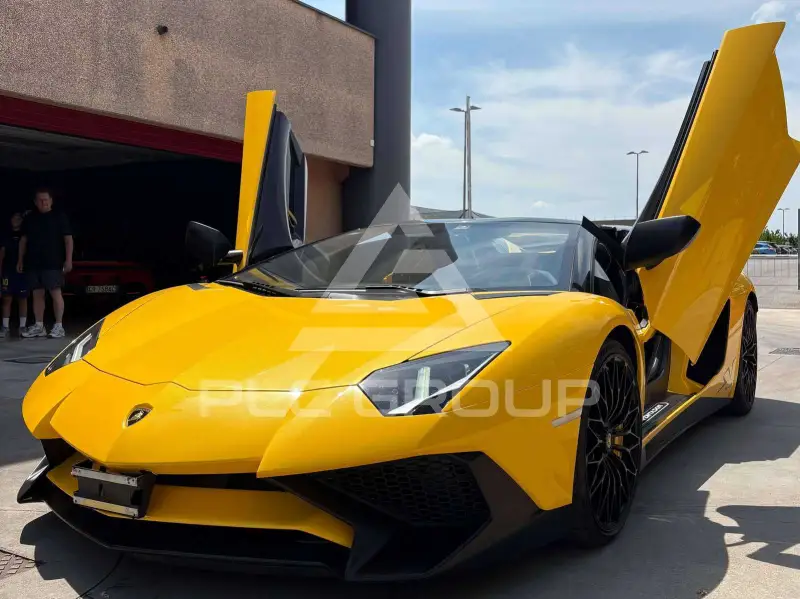 2017 Lamborghini Aventador