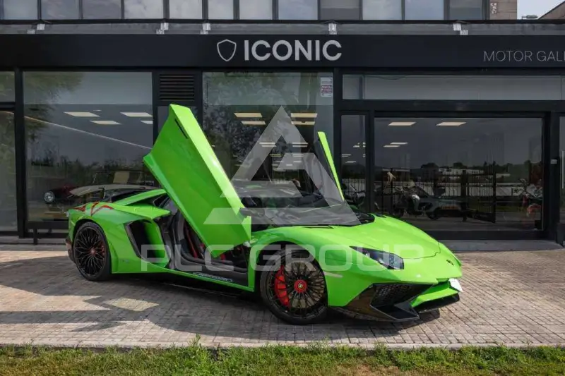 2017 Lamborghini Aventador