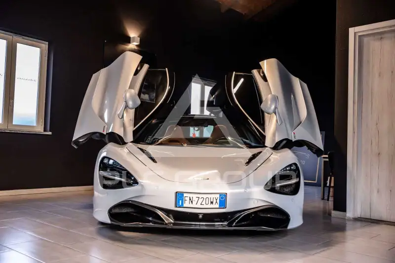 2017 McLaren 720S