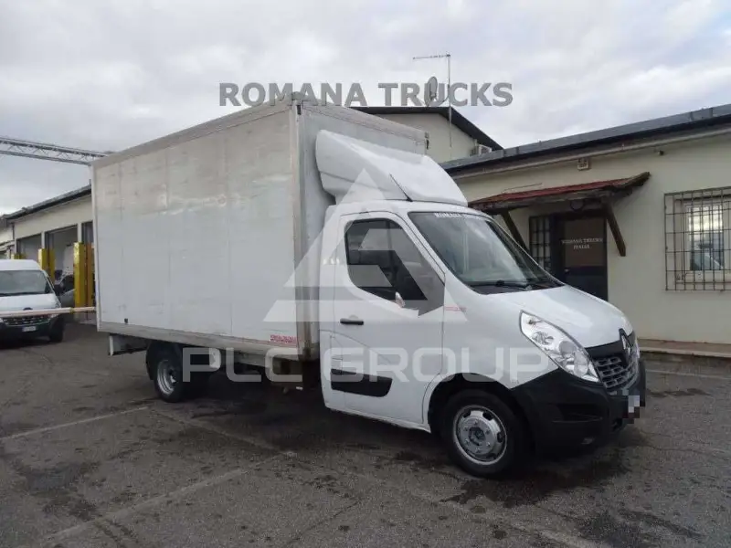 2017 Renault Master