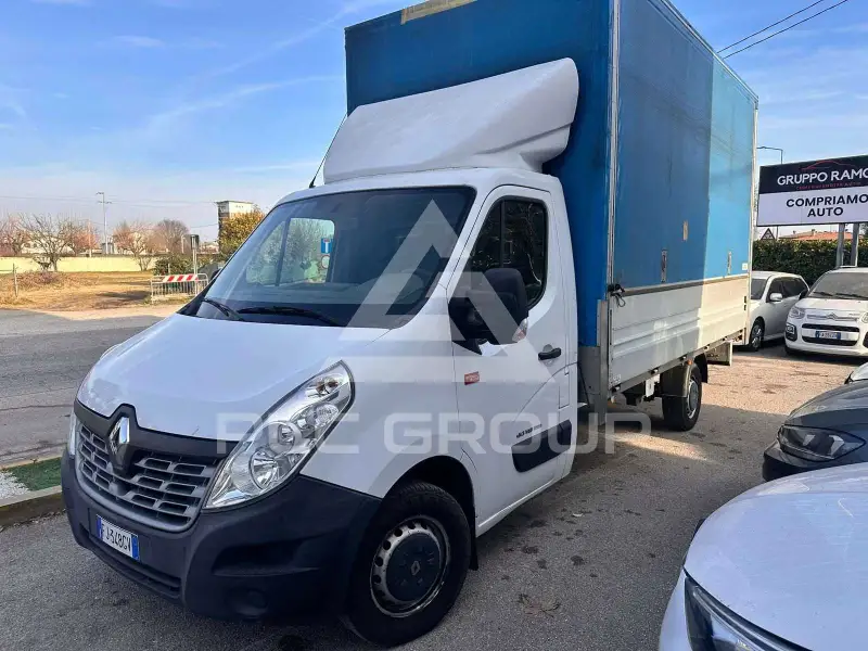 2017 Renault Master
