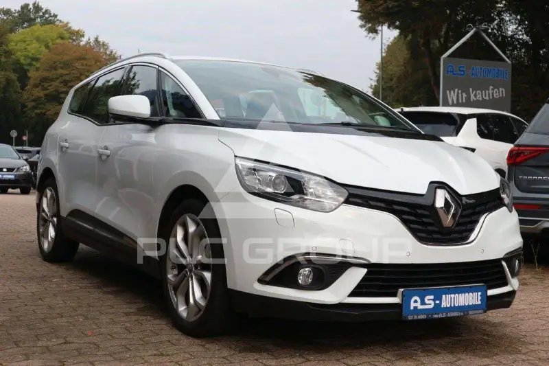 2017 Renault Grand Scenic