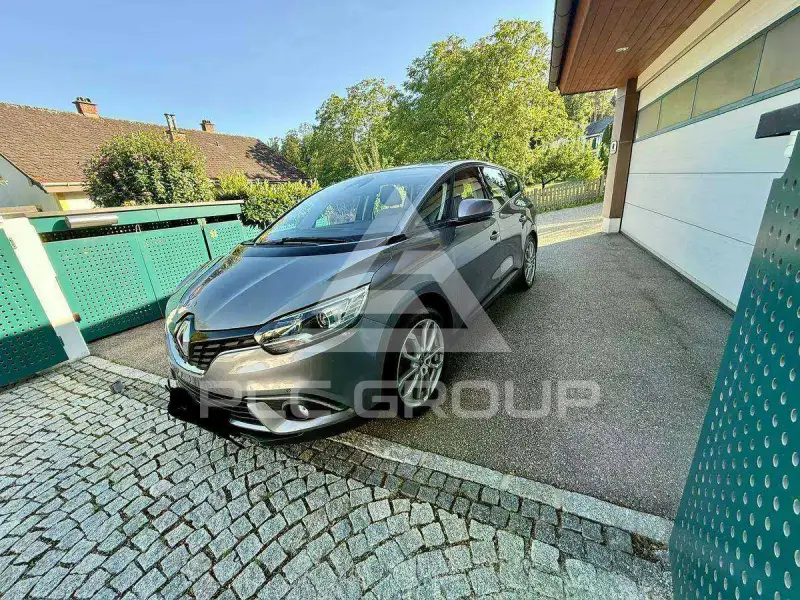 2017 Renault Grand Scenic