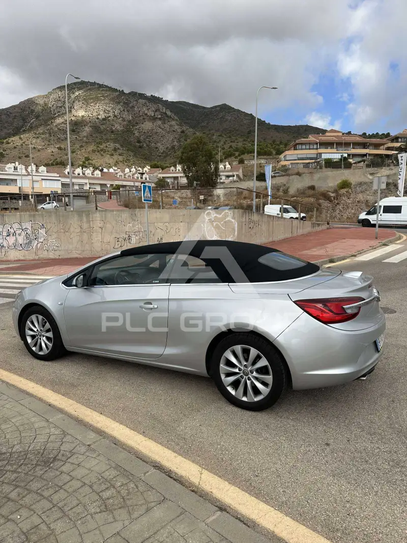 2017 Opel Cascada