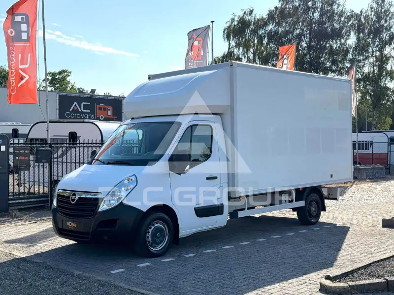 2017 Opel Movano