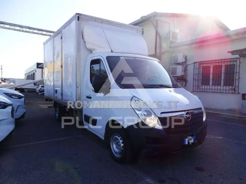 2017 Opel Movano