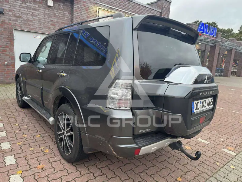2018 Mitsubishi PAJARO