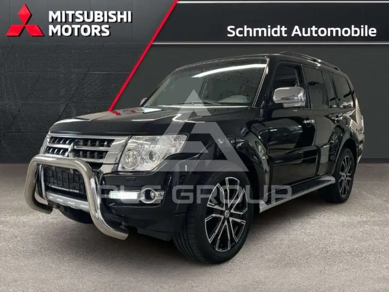 2018 Mitsubishi PAJARO