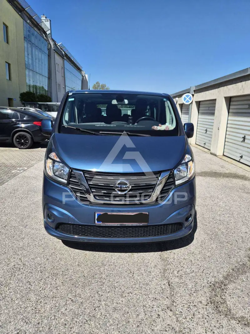 2018 Nissan NV 300
