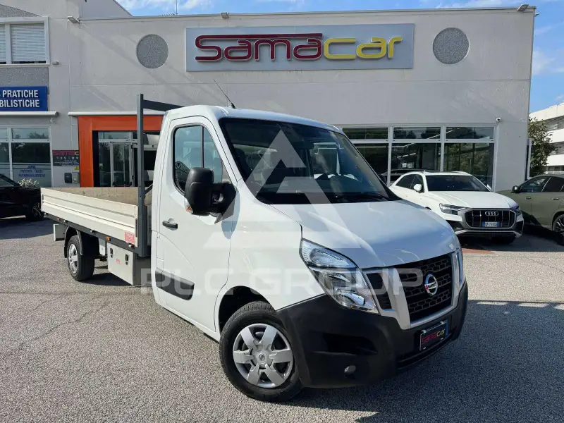 2018 Nissan NV 400