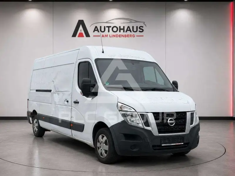2018 Nissan NV 400