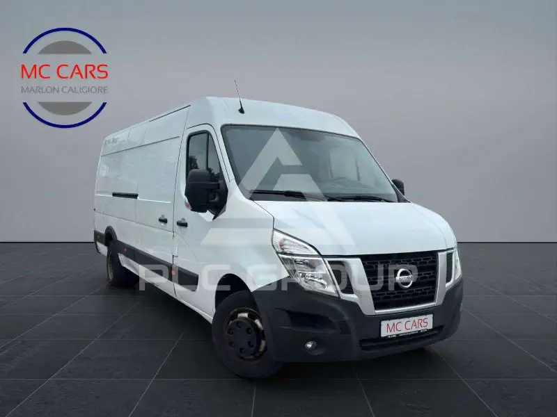 2018 Nissan NV 400