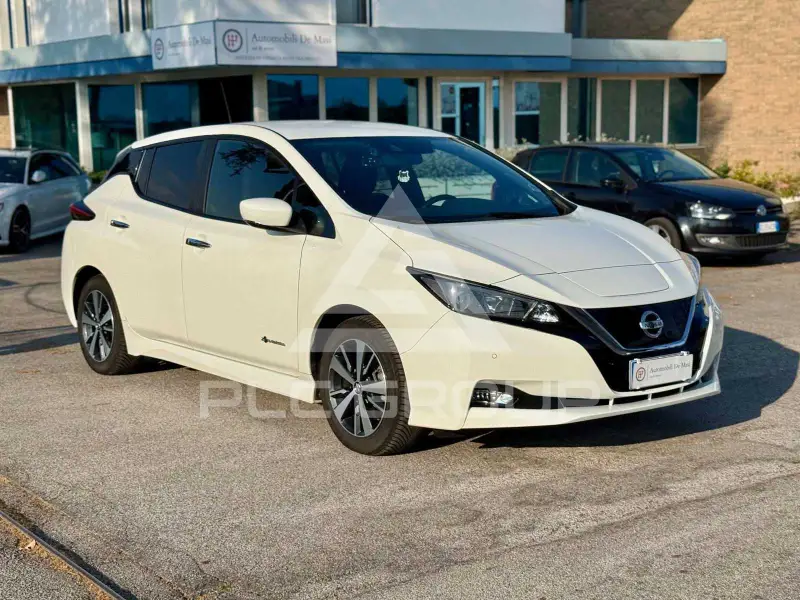 2018 Nissan LEAF