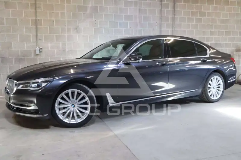 2018 BMW 740