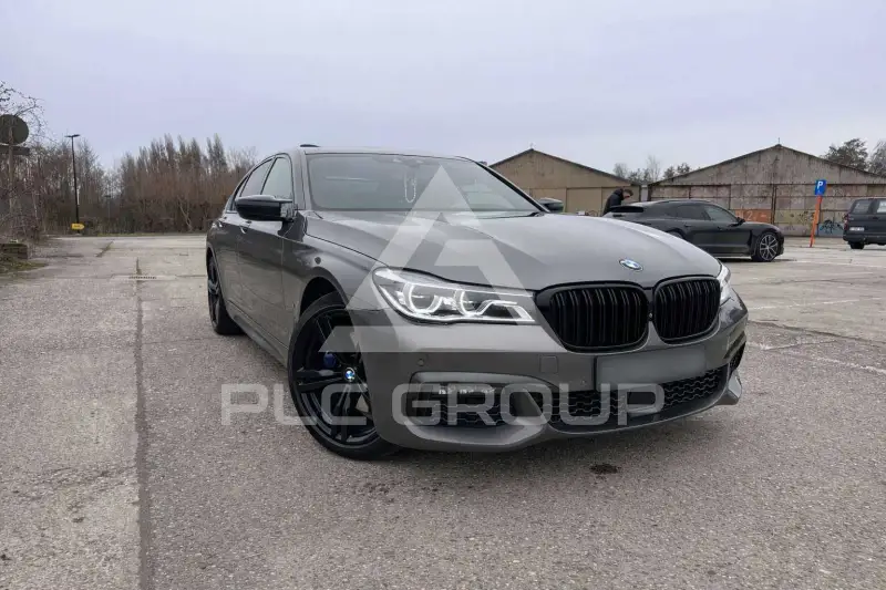 2018 BMW 740