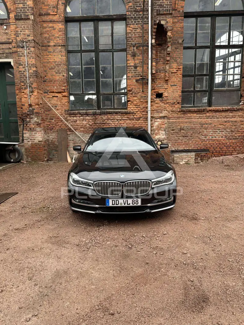 2018 BMW 740