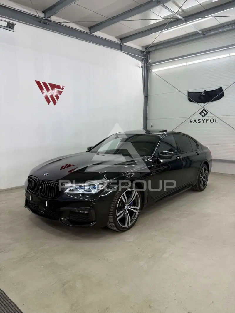 2018 BMW 740