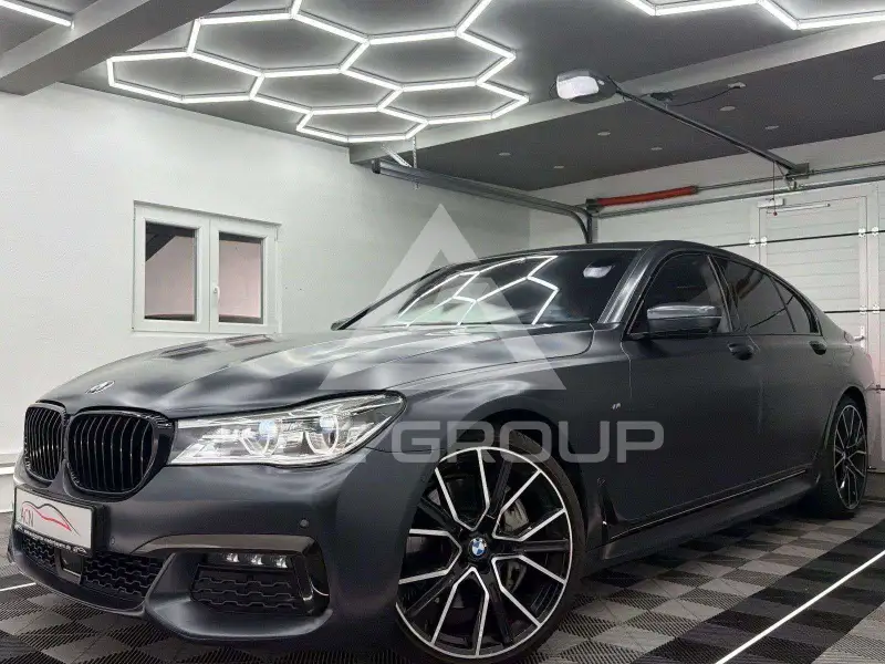 2018 BMW 750