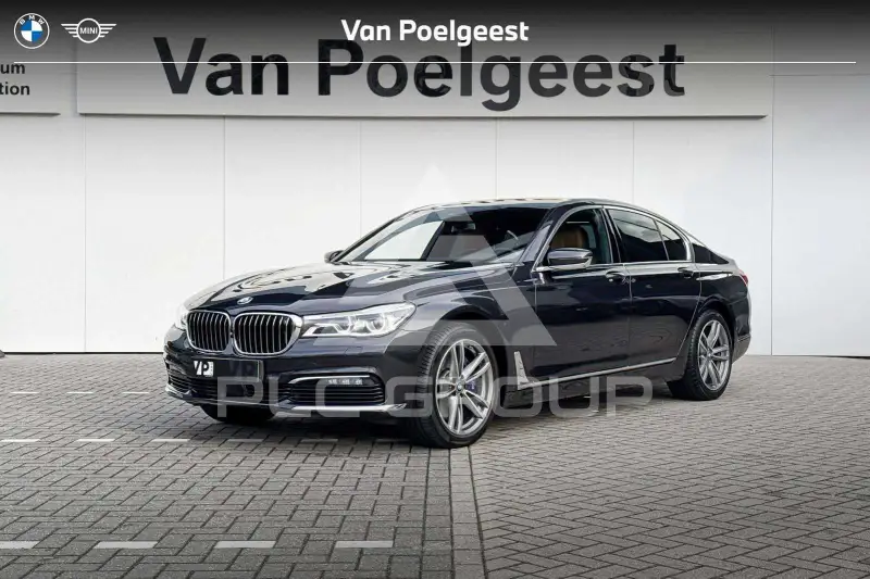 2018 BMW 750