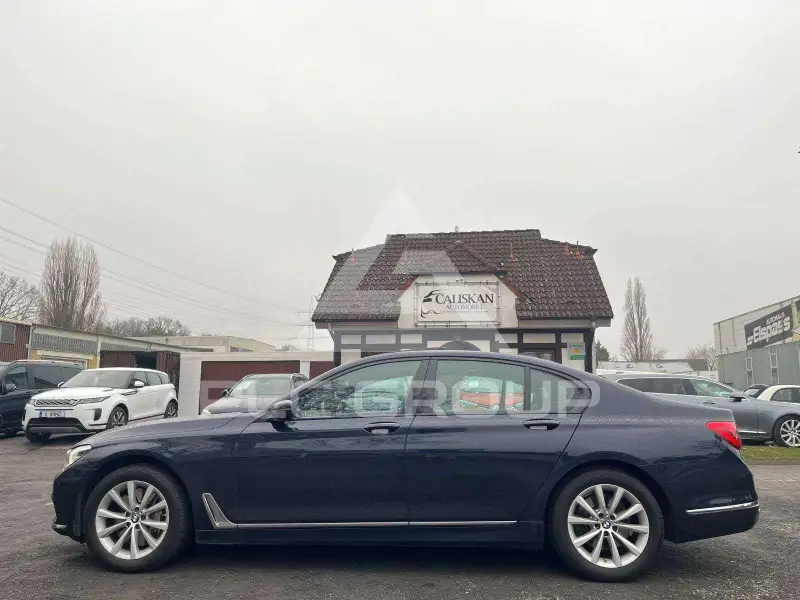 2018 BMW 750