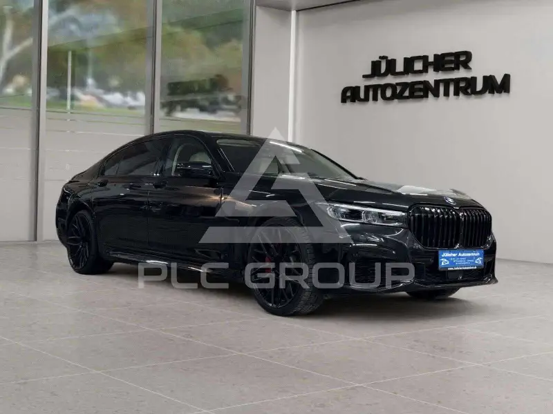 2018 BMW 750