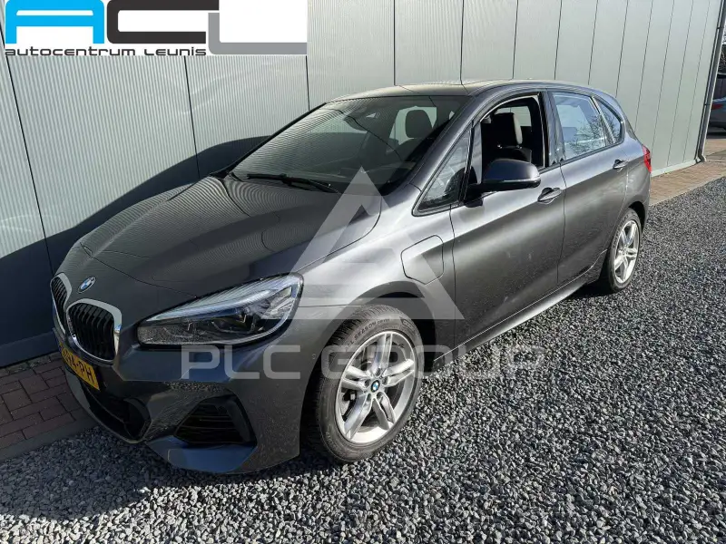 2018 BMW 225