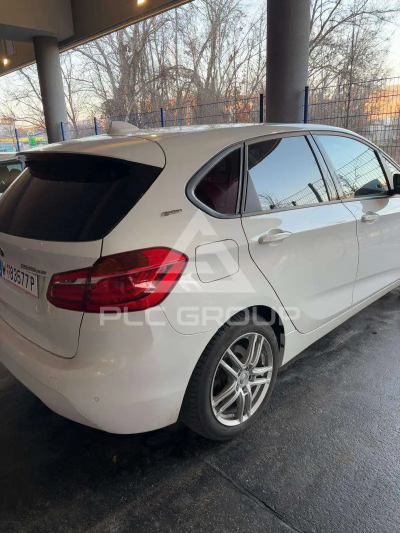 2018 BMW 225