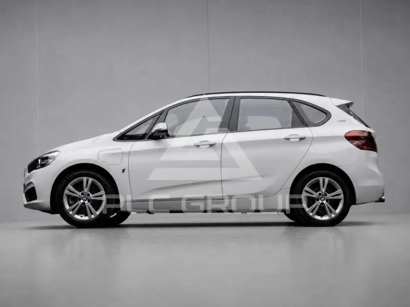 2018 BMW 225