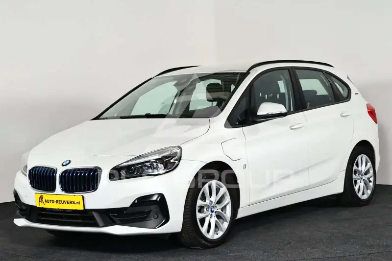 2018 BMW 225